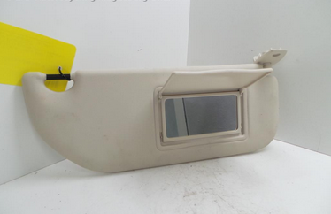 Citroen C4 5-trg. Bj.06 Sonnenblende rechts mit Spiegel beige